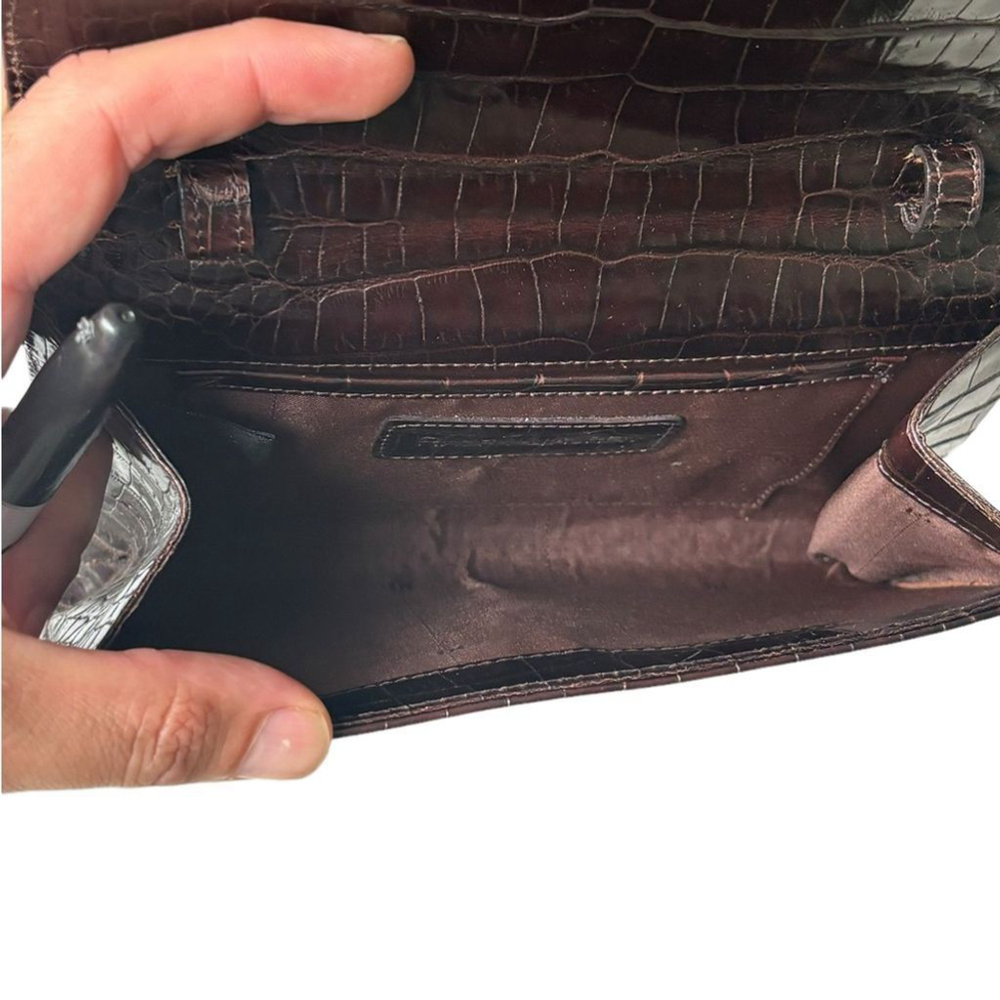 Ralph Lauren Polo Vintage Embossed Crossbody bag with interchangeable strap - Picture 6 of 9
